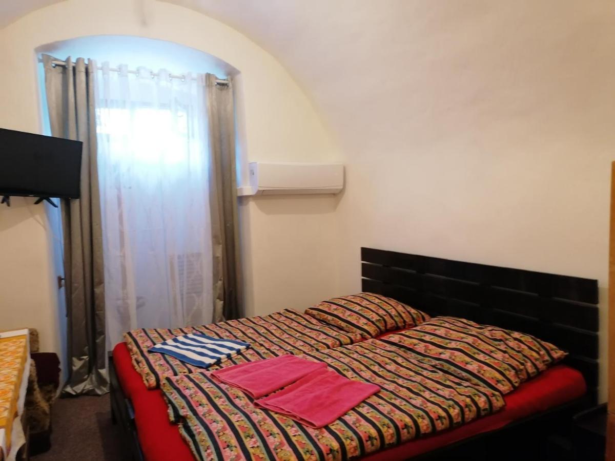 Fara Choustnikovo Hradiste Hotel Екстериор снимка